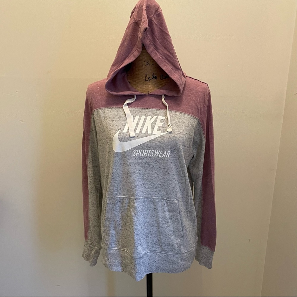 EUC Nike pullover hoodie - size Lg